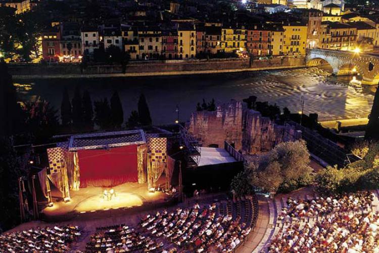 Teatro Romano (18 km)
